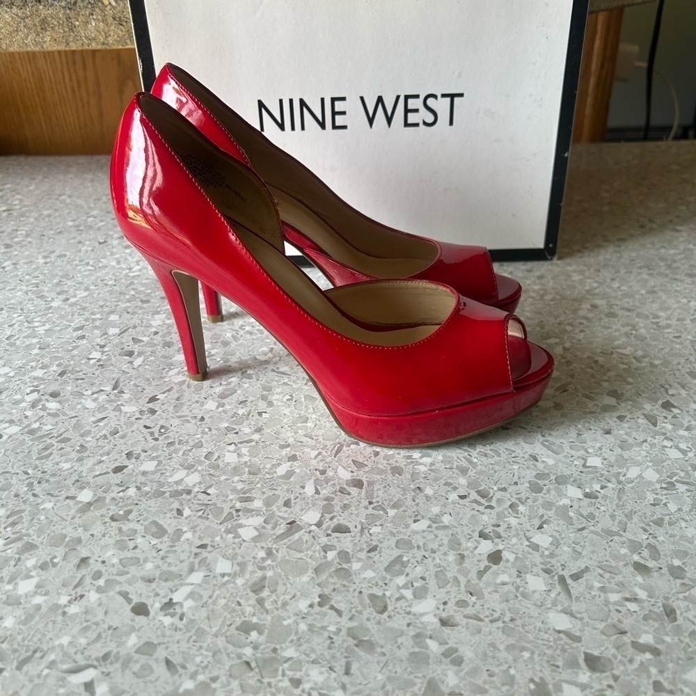 Nine West Sexy Shiny Red Peep Toe Heels Size 6 1/2